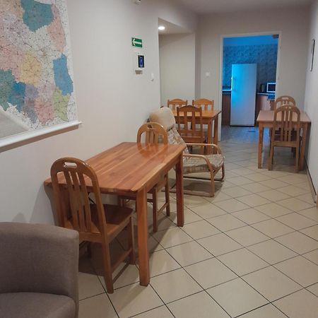 Hostel Polon ปูลตุสค์ ภายนอก รูปภาพ
