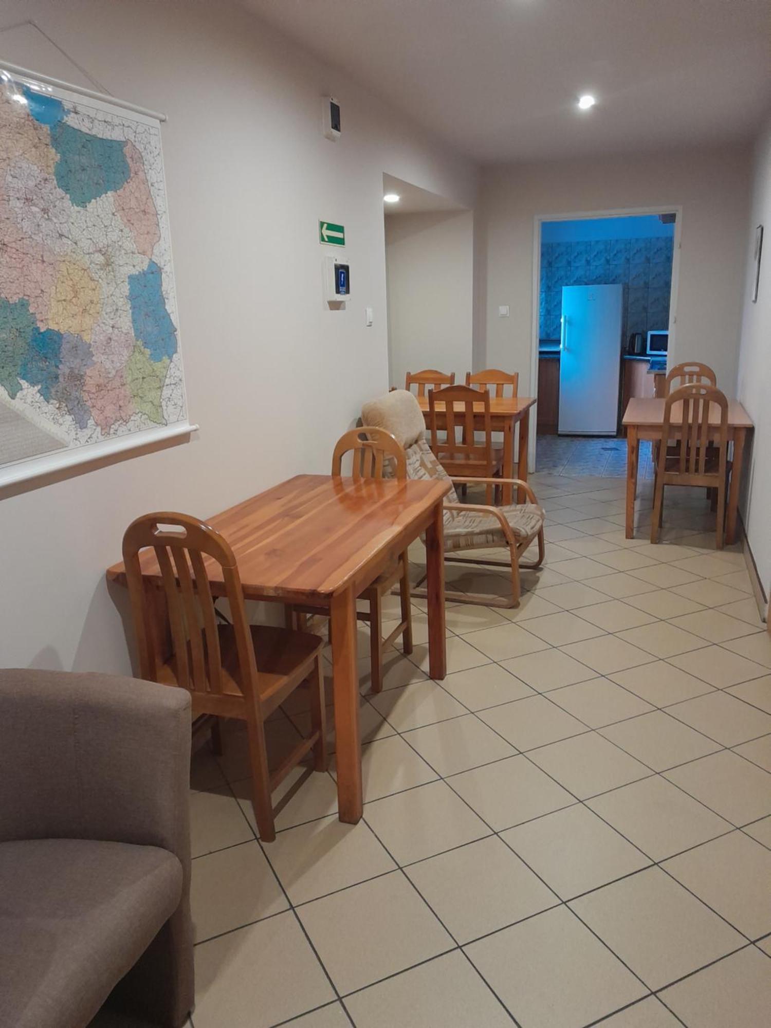 Hostel Polon ปูลตุสค์ ภายนอก รูปภาพ